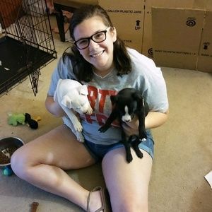 Meet your Posher, Danielle